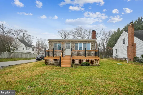 $449,900 | 3736 Beach Dr Boulevard, Edgewater, MD 21037