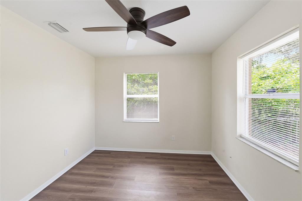 9707 Mary Avenue Tampa, FL 33612 - Photo 19 of 31