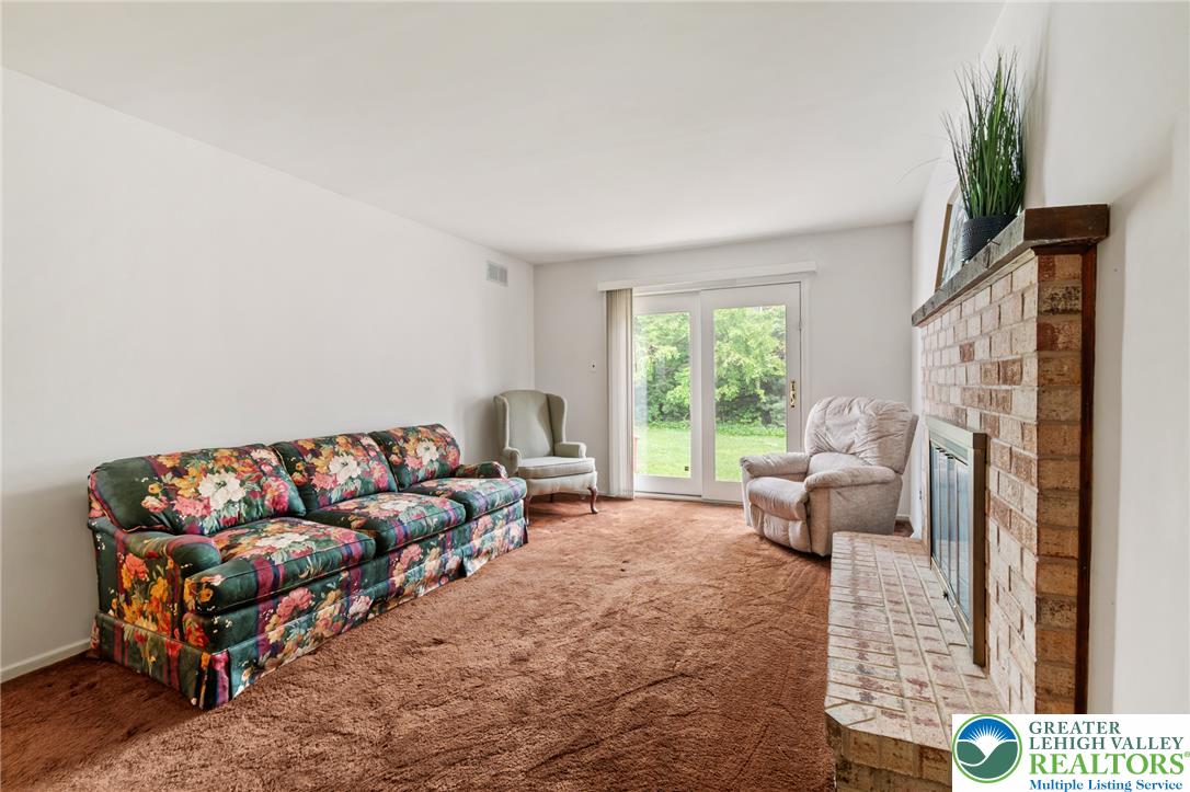 1615 Valley Forge Road Allentown, PA 18104 - Photo 15 of 38