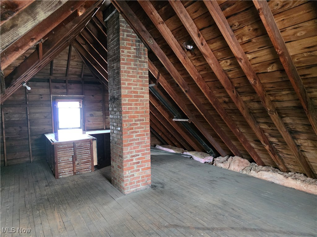 991 Helmsdale Road Cleveland, OH 44112 - Photo 28 of 39 View of attic