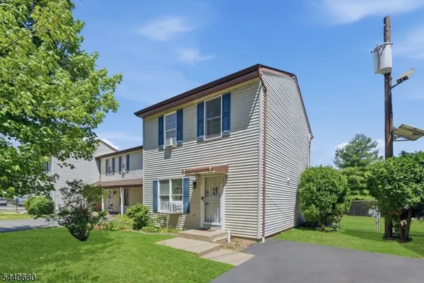 $375,000 | 312 Littleton Avenue, Newark, NJ 07103