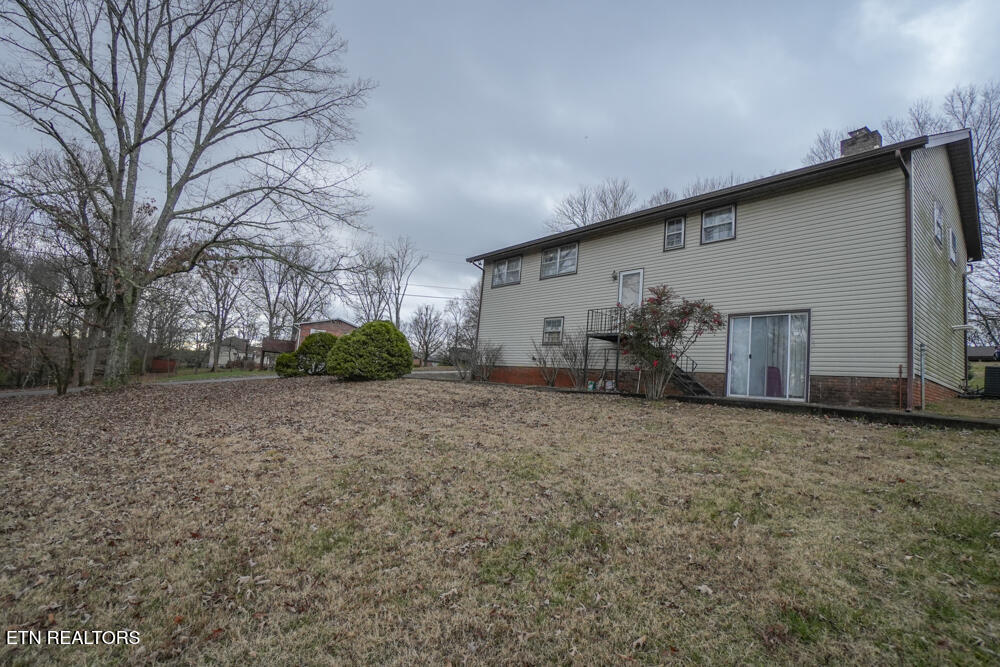 2145 East Ridgewood Drive Louisville, TN 37777 - Photo 9 of 11 DSC09980