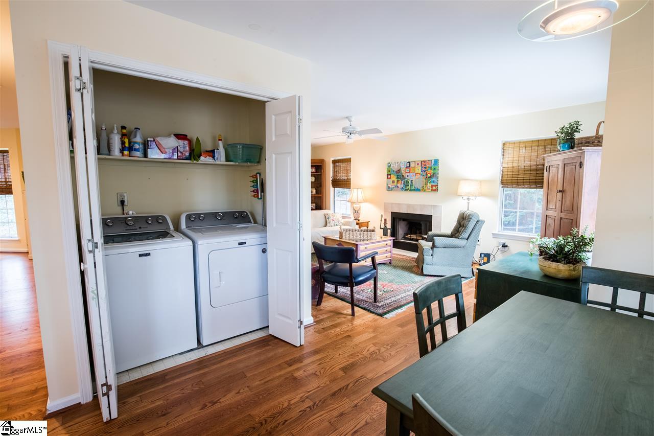 405 West Faris Road Greenville, SC 29605 - Photo 8 of 20 Gallery Image 8