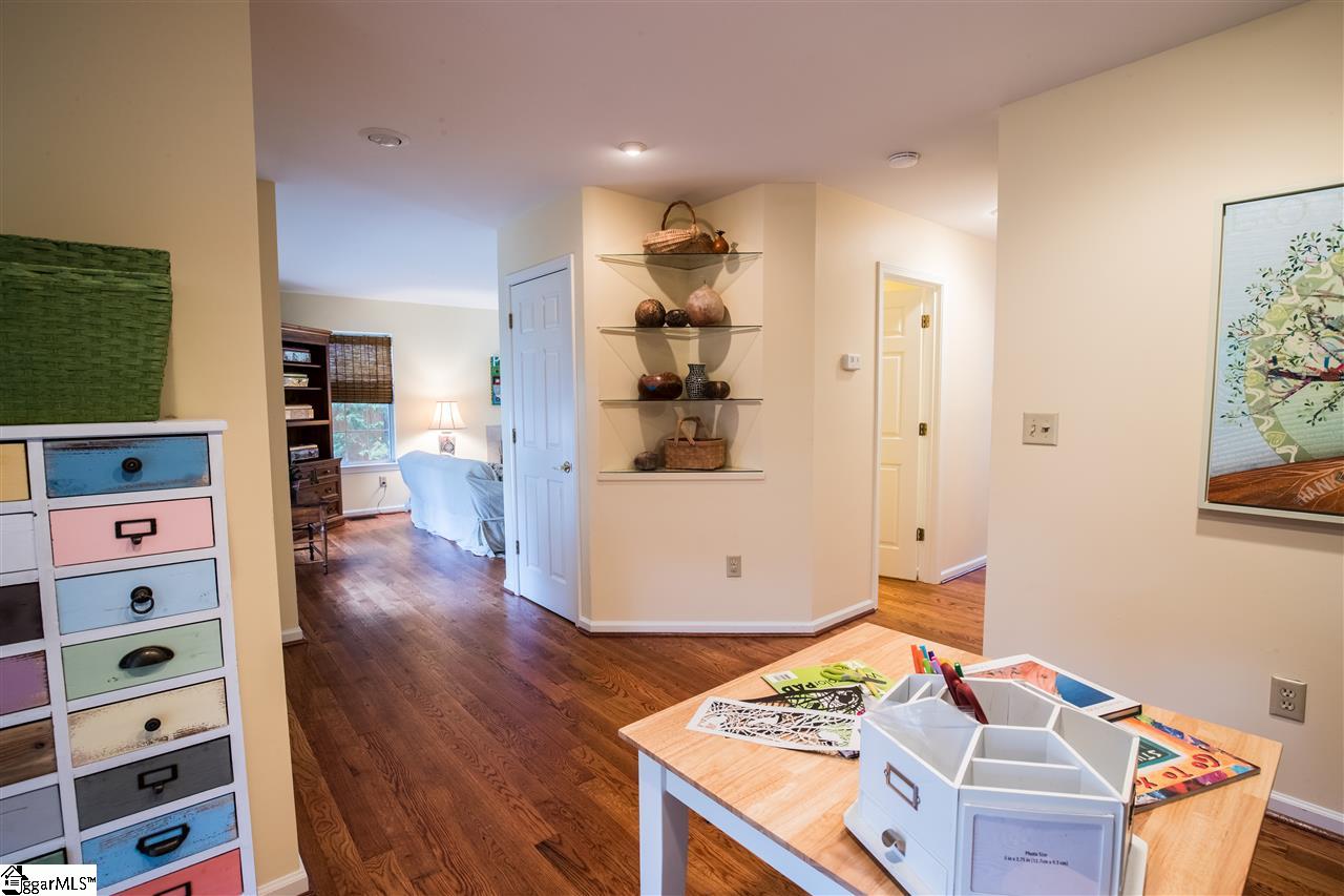 405 West Faris Road Greenville, SC 29605 - Photo 10 of 20 Gallery Image 10