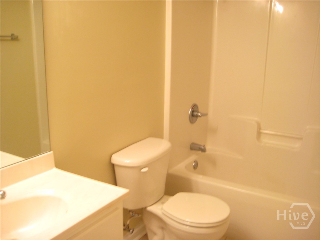 1035 South Barnett Shoals Road, Unit 1034 Athens, GA 30605 - Photo 6 of 10 Gallery Image 6