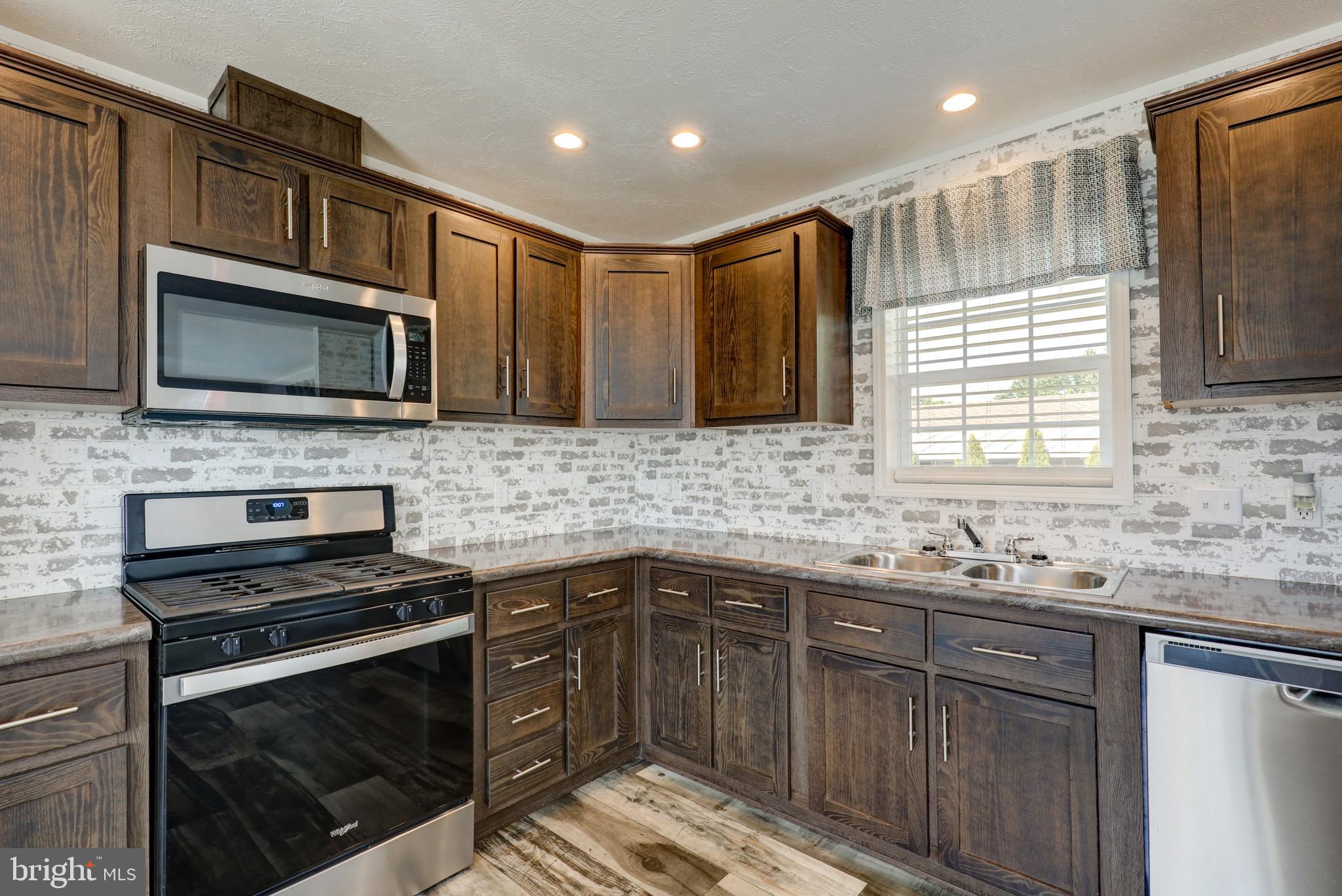 75 Lobin Road East Earl, PA 17519 - Photo 10 of 23 Kitchen