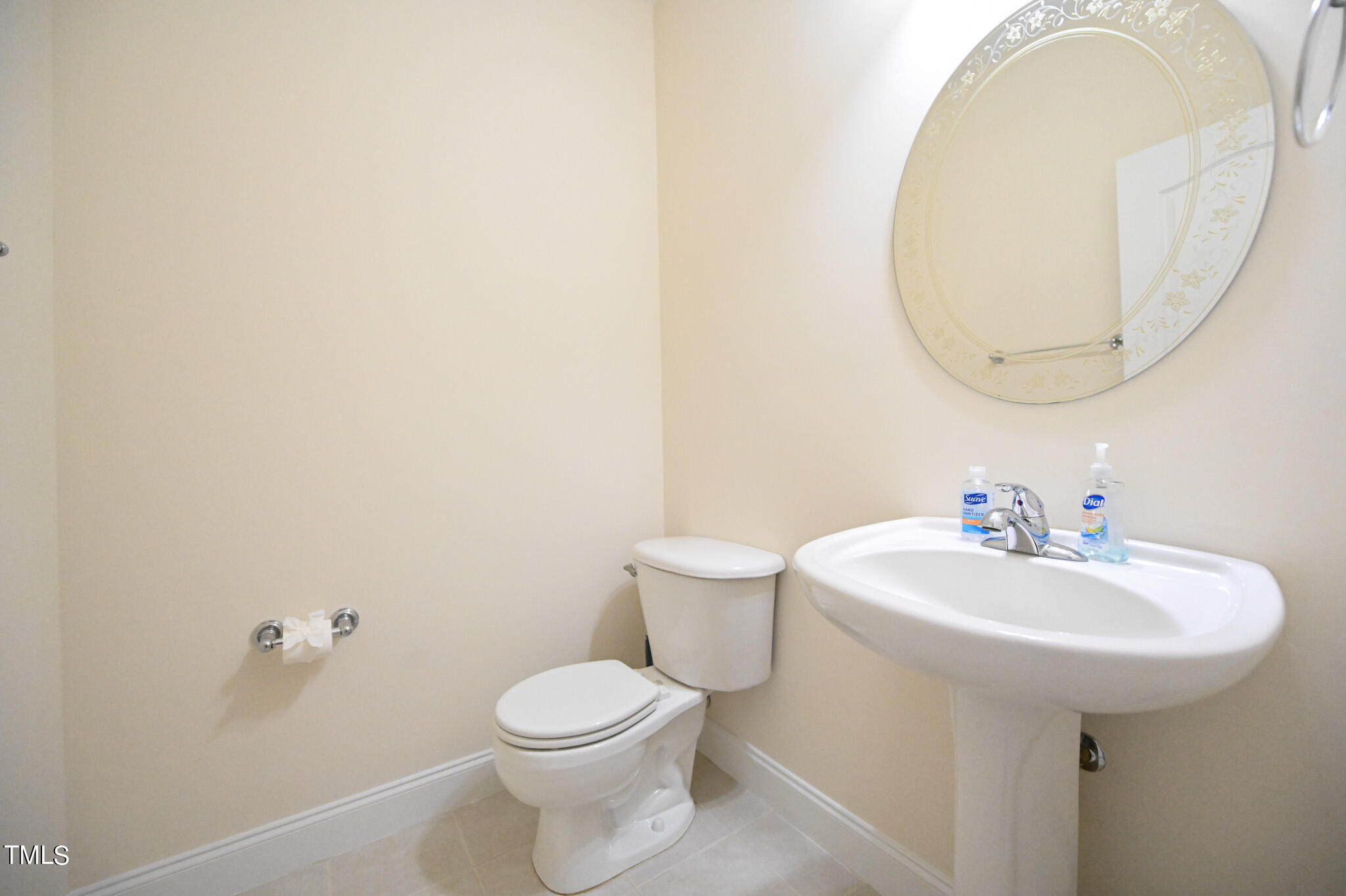 1033 Newburgh Circle Raleigh, NC 27603 - Photo 24 of 55 024