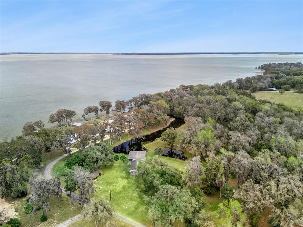28055 Leuty Road Yalaha, FL 34797 - Photo 35 of 39 a view of lake with ocean