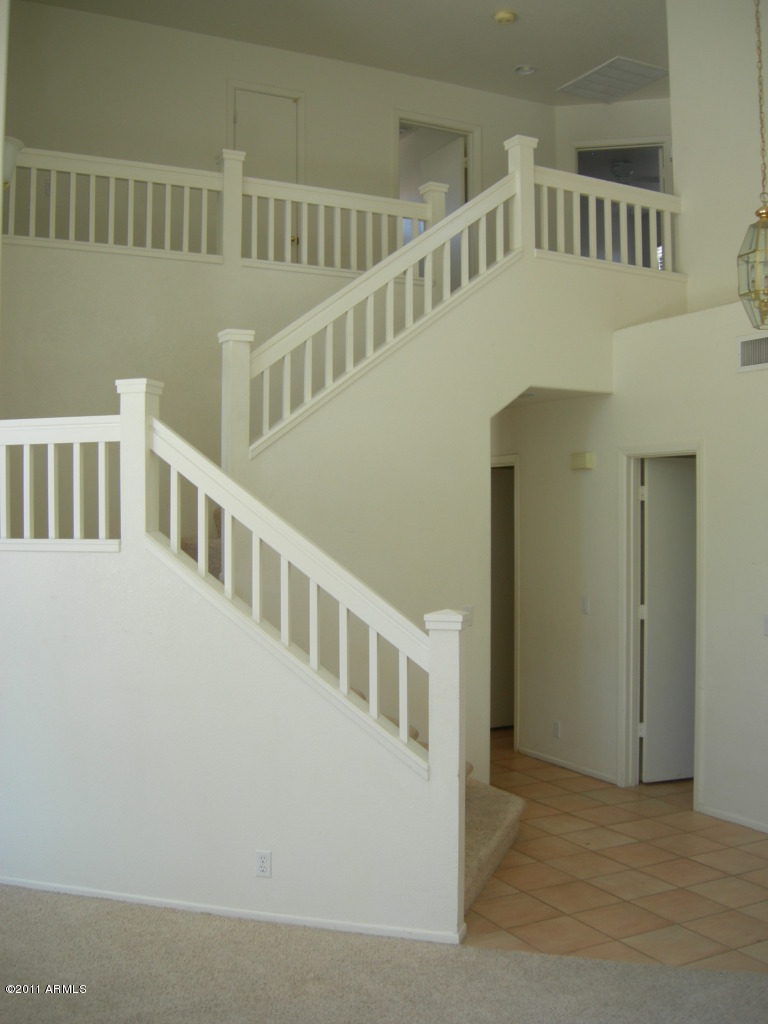3213 East Marco Polo Road Phoenix, AZ 85050 - Photo 14 of 30 Stairway