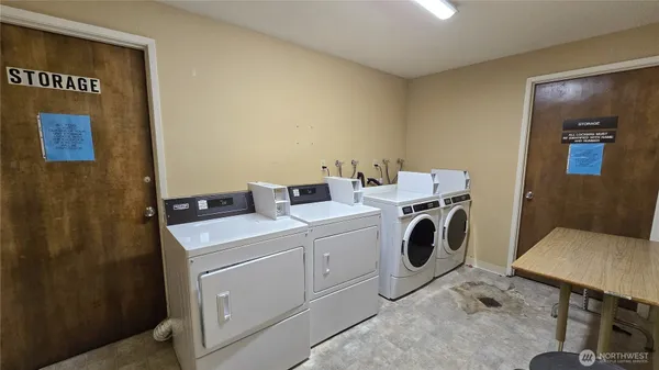 $2,300 | 11010 Northeast 68th Street, Unit 627, Kirkland, WA 98033