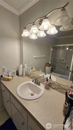 $2,300 | 11010 Northeast 68th Street, Unit 627, Kirkland, WA 98033