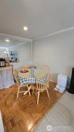 $2,300 | 11010 Northeast 68th Street, Unit 627, Kirkland, WA 98033