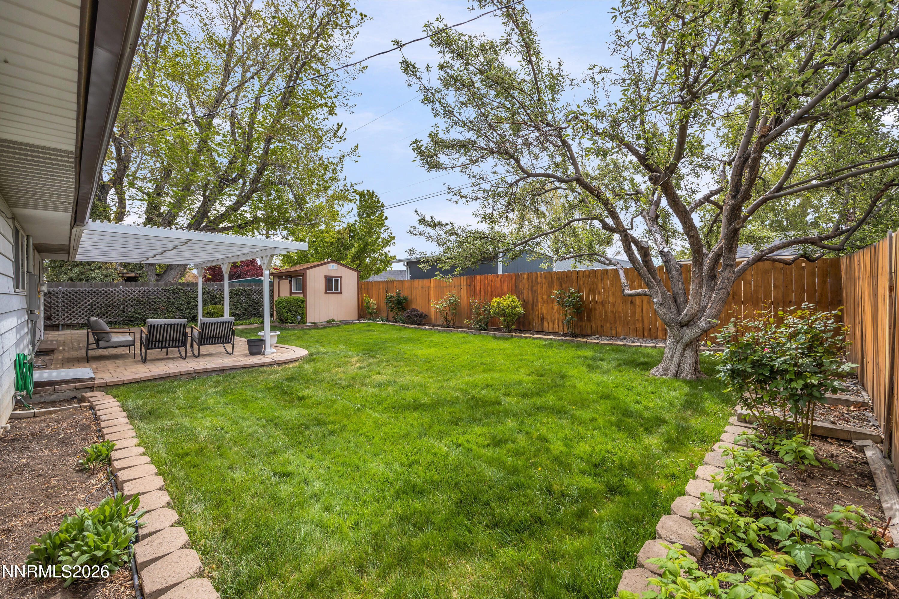 1065 Beldon Way Reno, NV 89503 - Photo 23 of 39 38_img_7655