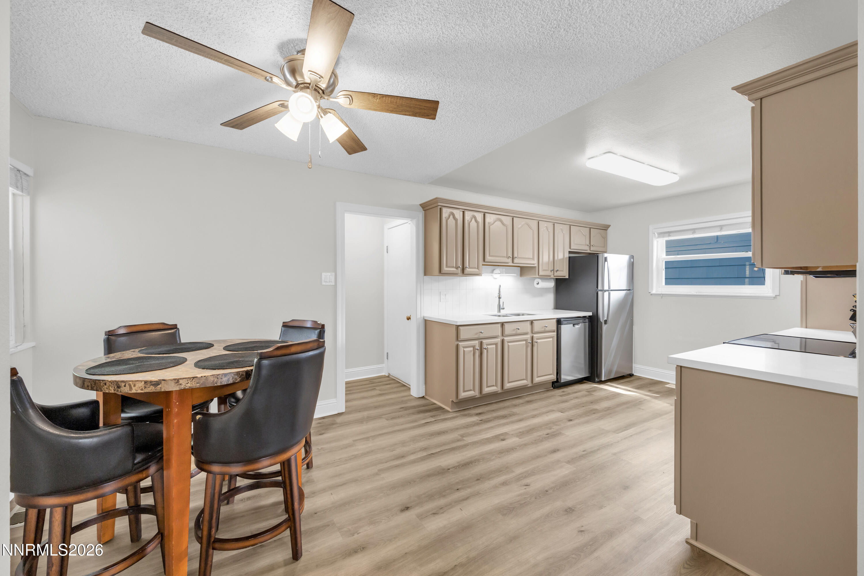 1065 Beldon Way Reno, NV 89503 - Photo 6 of 39 21_img_7532