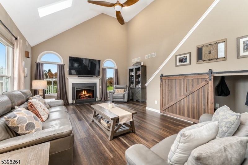 7 Maple Springs Road Pittstown, NJ 08867 - Photo 24 of 41