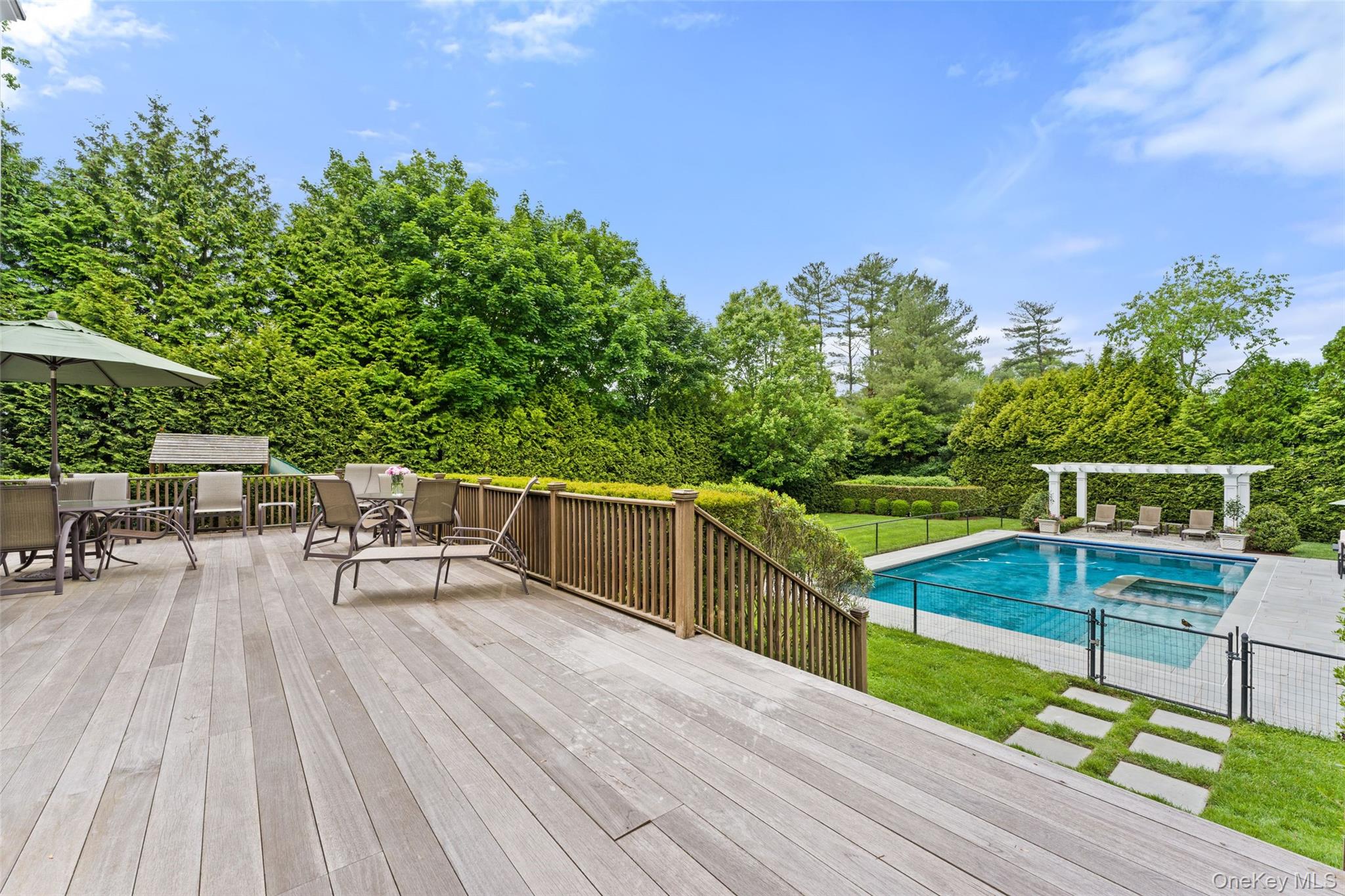 64 Stratton Road Scarsdale, NY 10583 - Photo 32 of 49