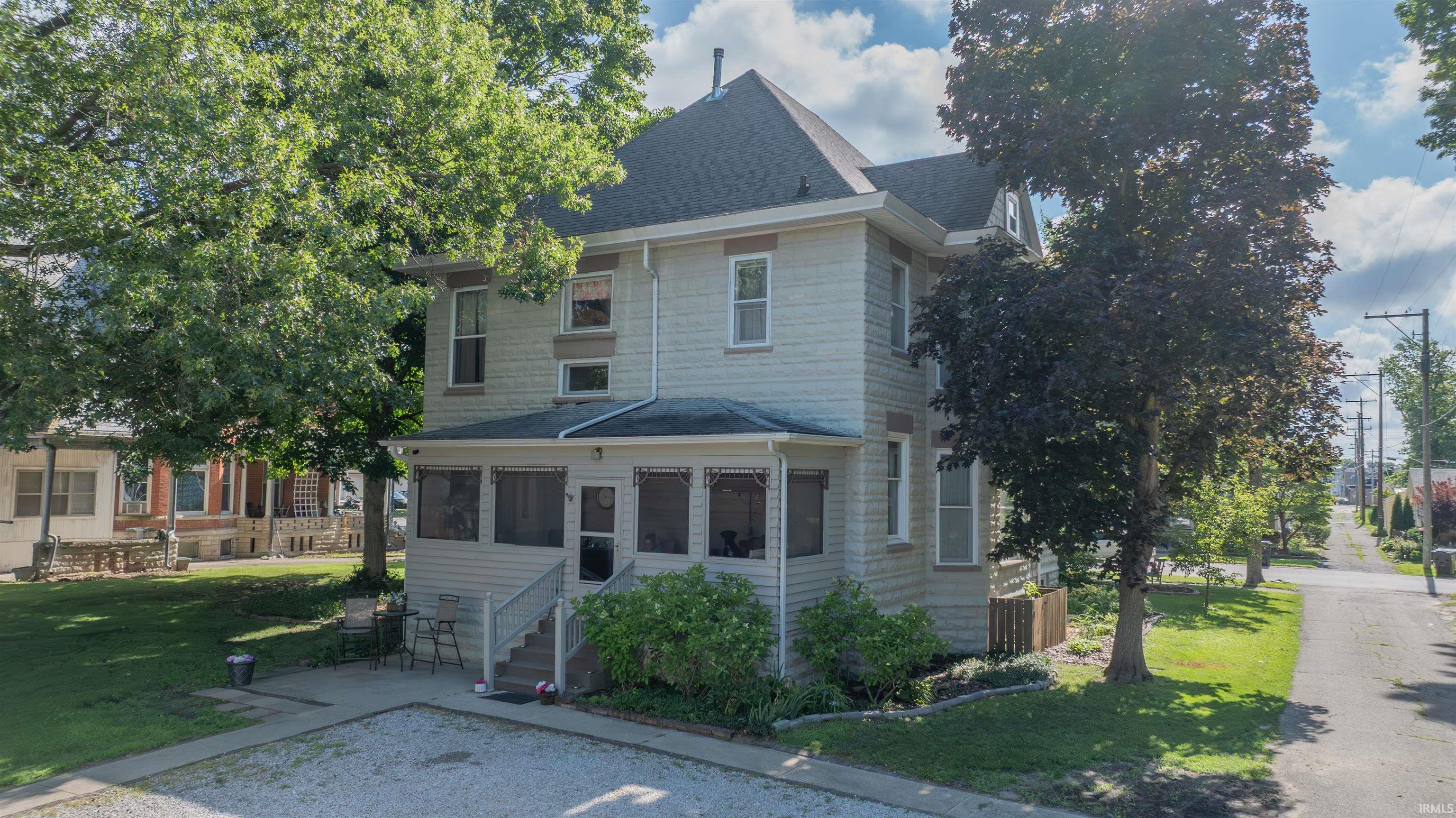 712 Pontiac Street Rochester, IN 46975 - Photo 5 of 33