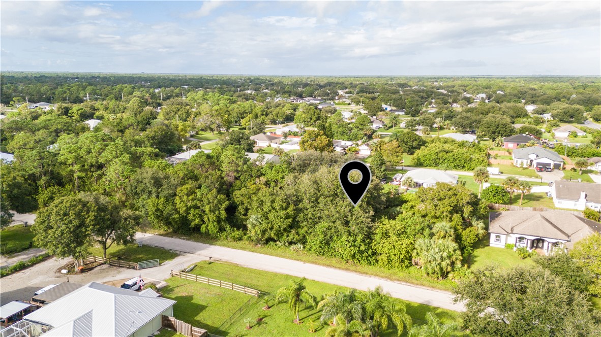 8435 96th Avenue Vero Beach, FL 32967 - Photo 15 of 20 a view of a city