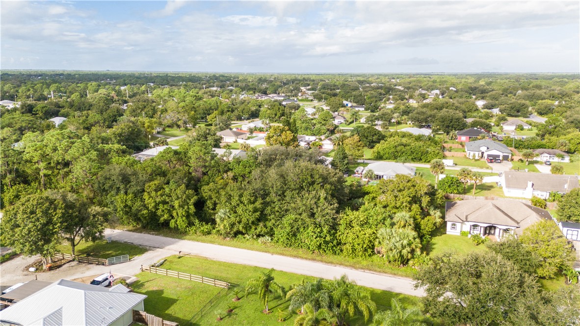 8435 96th Avenue Vero Beach, FL 32967 - Photo 19 of 20 a view of a city