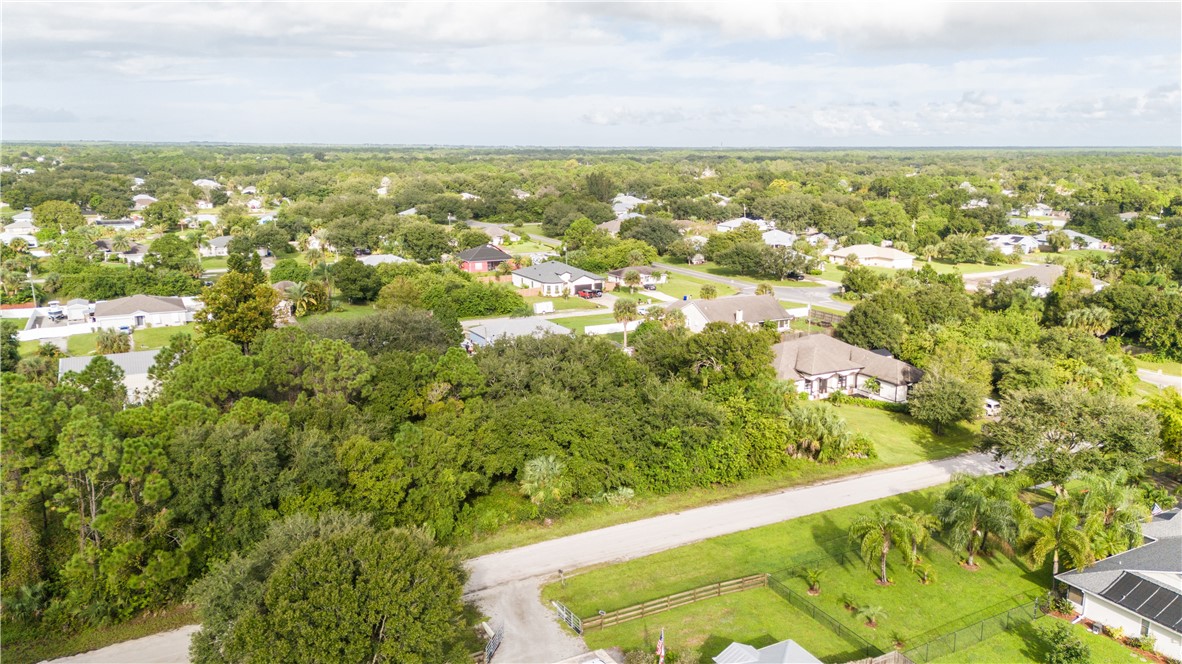 8435 96th Avenue Vero Beach, FL 32967 - Photo 20 of 20 a view of a city
