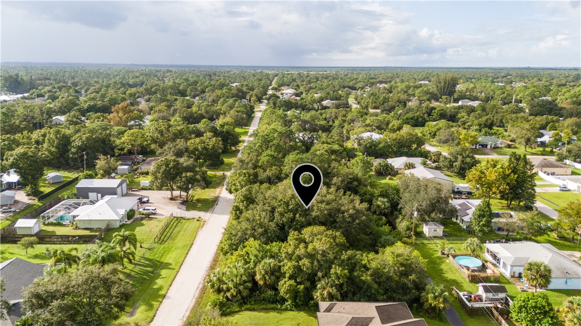 8435 96th Avenue Vero Beach, FL 32967 - Photo 5 of 20 view of a city
