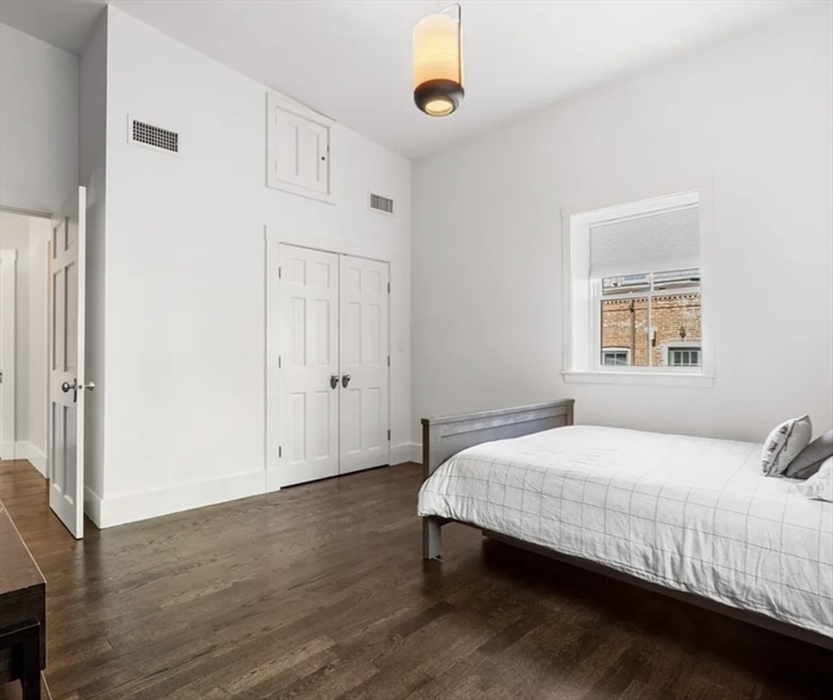 653 East 3rd Street Boston, MA 02127 - Photo 9 of 22