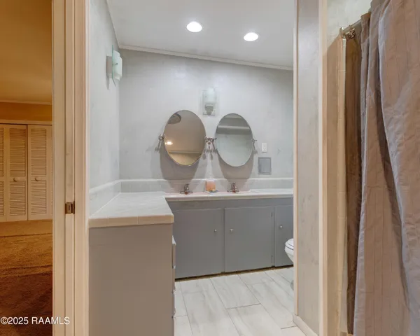 $195,000 | 320 Country Club Drive, New Iberia, LA 70563