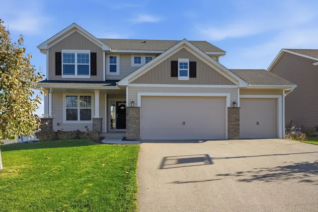 $574,900 | 1955 Red Oak Path, Shakopee, MN 55379