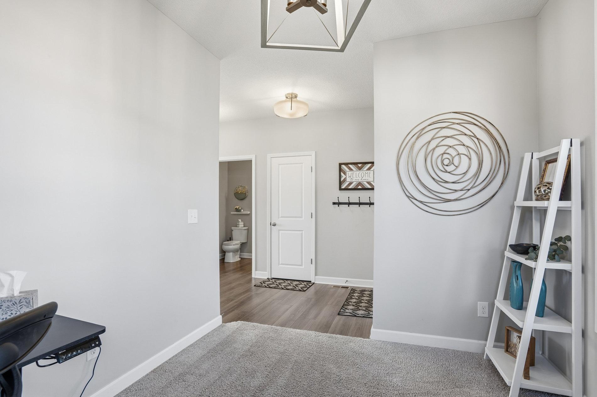 1955 Red Oak Path Shakopee, MN 55379 - Photo 16 of 62