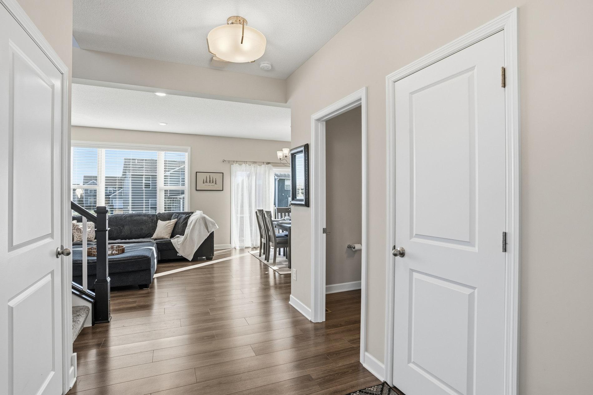 1955 Red Oak Path Shakopee, MN 55379 - Photo 18 of 62