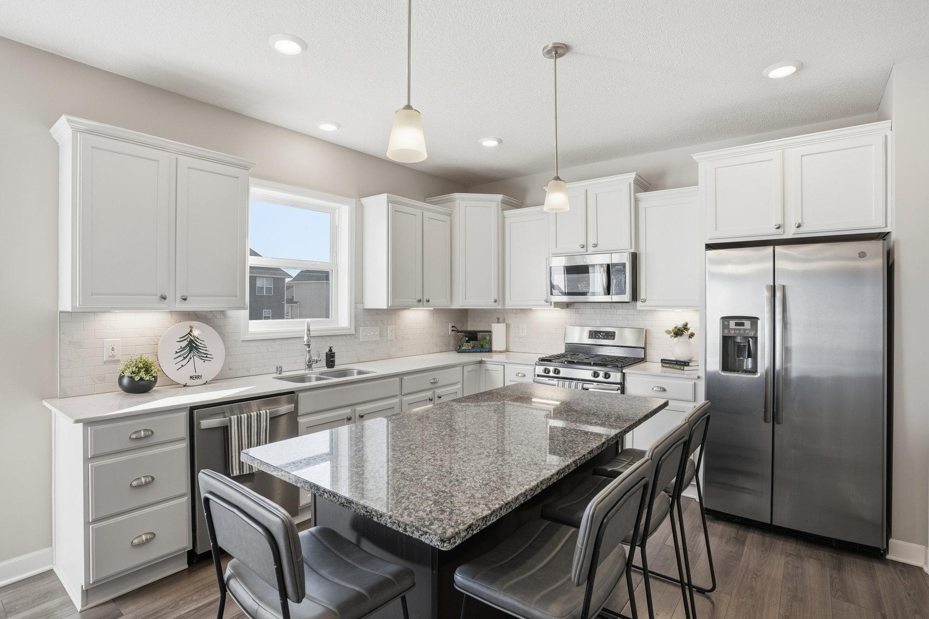 1955 Red Oak Path Shakopee, MN 55379 - Photo 25 of 62