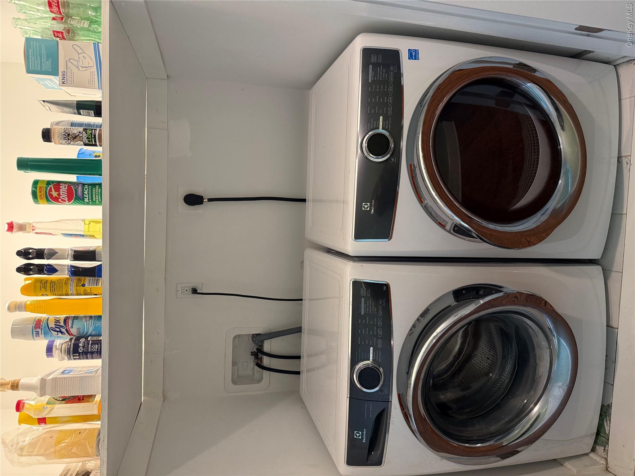 13 Island Point, Unit 13 Bronx, NY 10464 - Photo 15 of 22