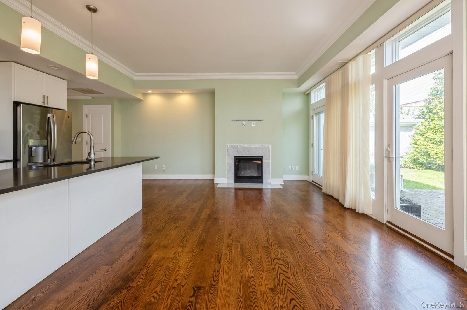 13 Island Point, Unit 13 Bronx, NY 10464 - Photo 5 of 22