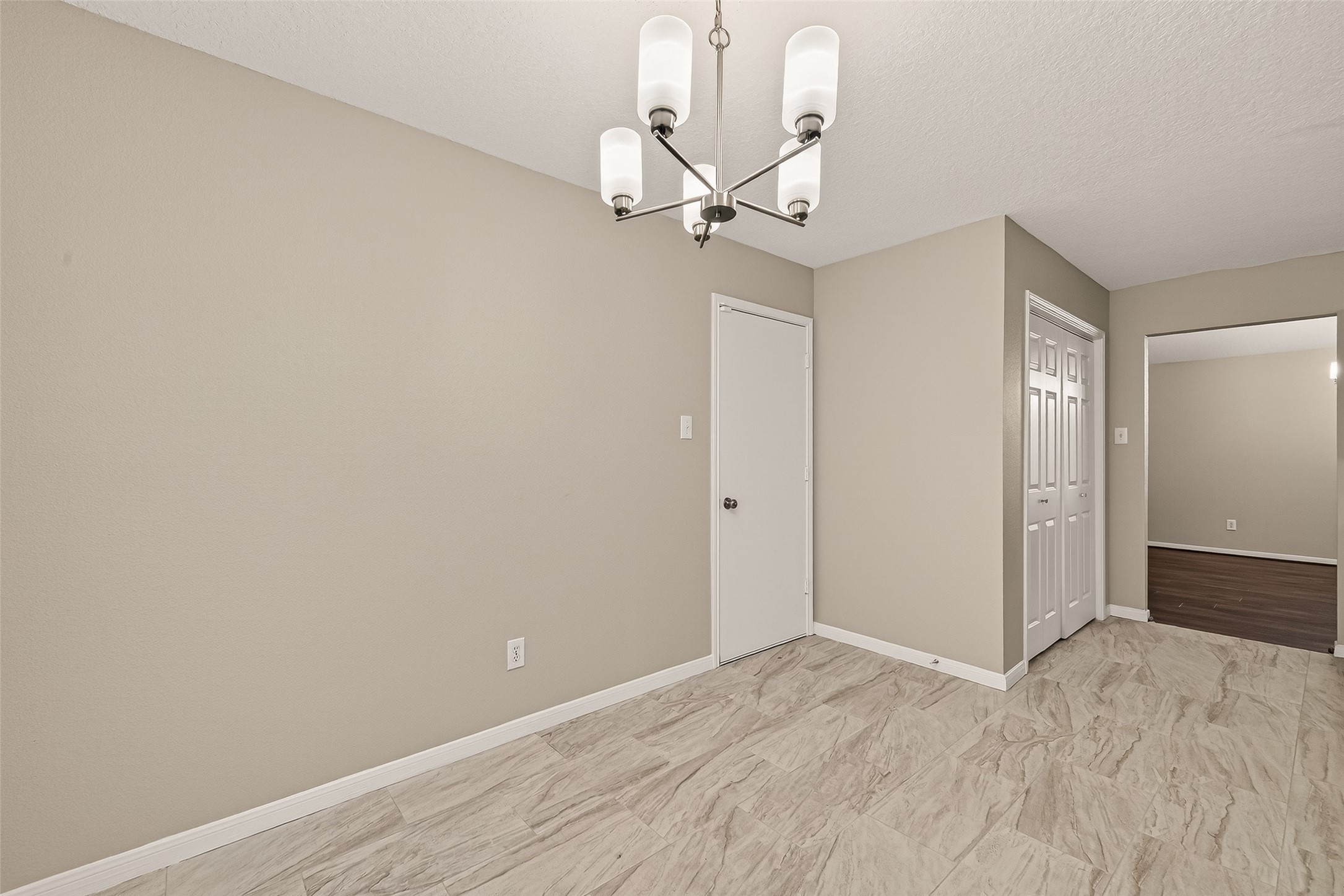 5614 Calm Court Houston, TX 77084 - Photo 16 of 32 Breakfast Nook