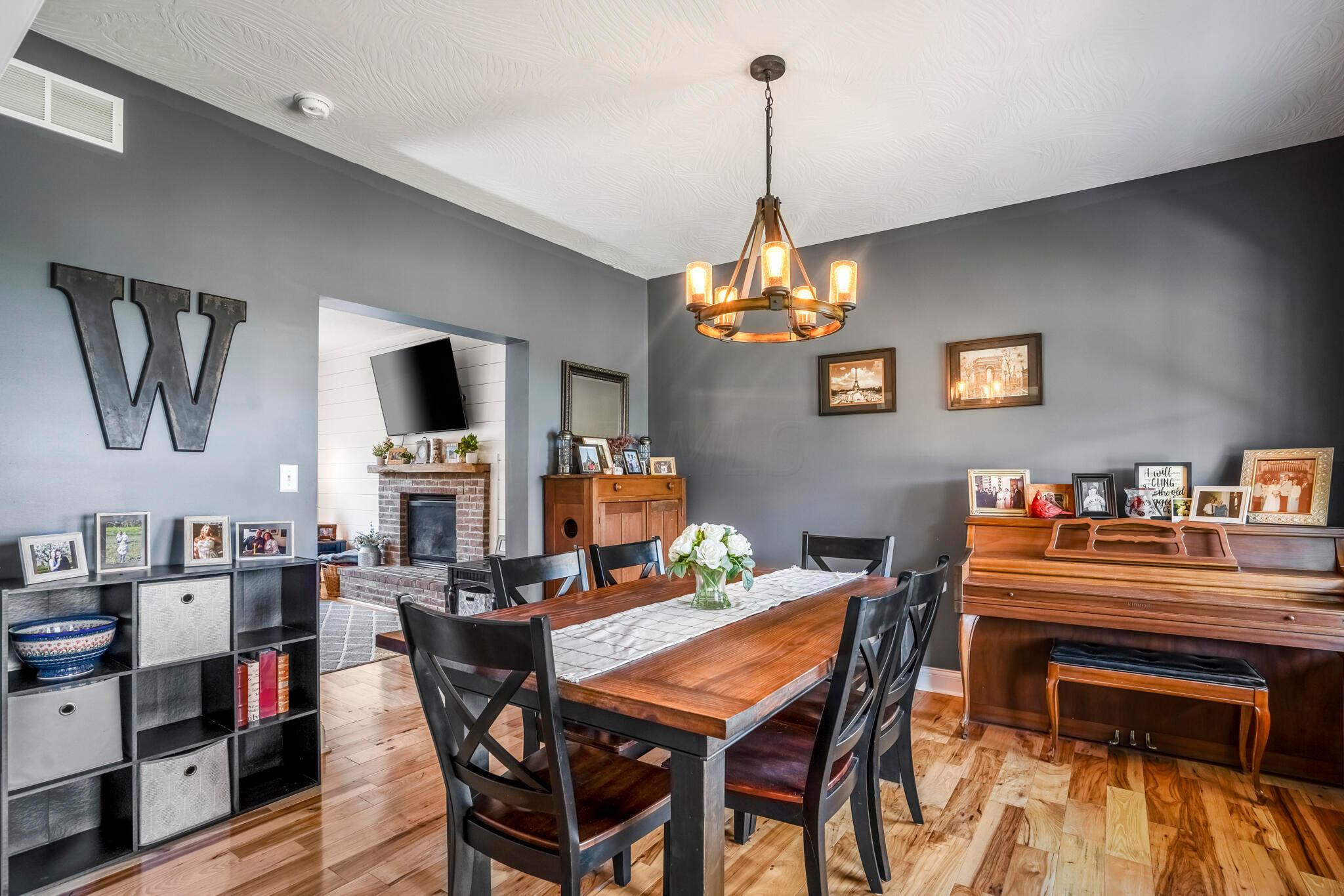 499 Carroll Eastern Road Northeast Lancaster, OH 43130 - Photo 7 of 37 Dining Room