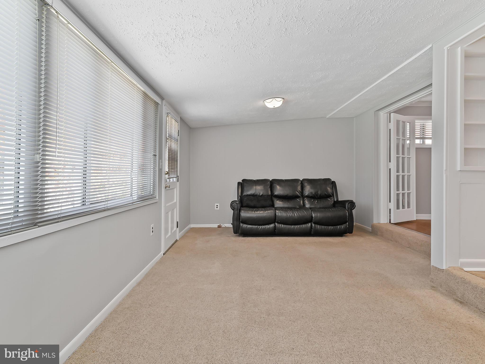 2711 Finch Street Silver Spring, MD 20902 - Photo 14 of 30 Sun Room
