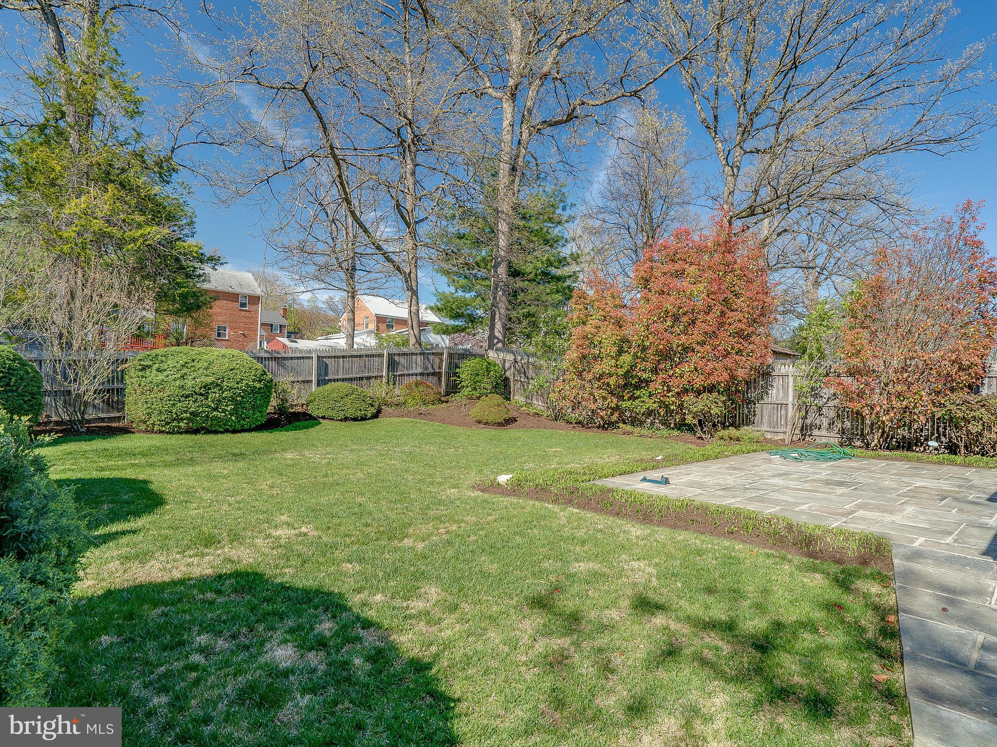 2711 Finch Street Silver Spring, MD 20902 - Photo 29 of 30 Fenced Yard