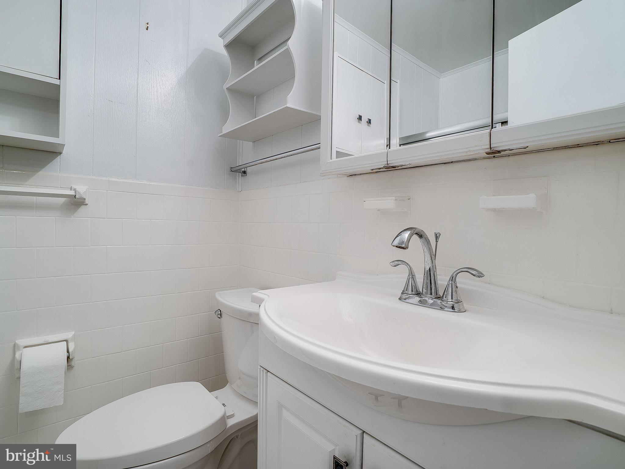 2711 Finch Street Silver Spring, MD 20902 - Photo 7 of 30 Bath