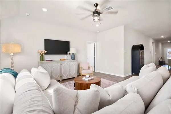 $280,000 | 8145 Olde Town Court, Alexandria, LA 71303