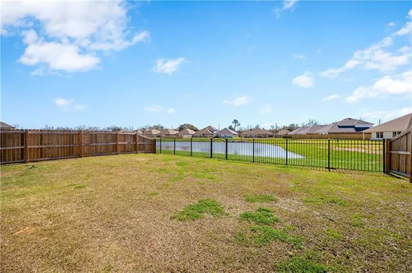 $280,000 | 8145 Olde Town Court, Alexandria, LA 71303