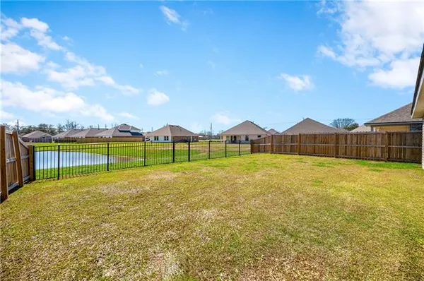 $280,000 | 8145 Olde Town Court, Alexandria, LA 71303