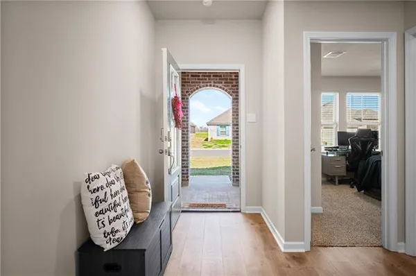 $280,000 | 8145 Olde Town Court, Alexandria, LA 71303