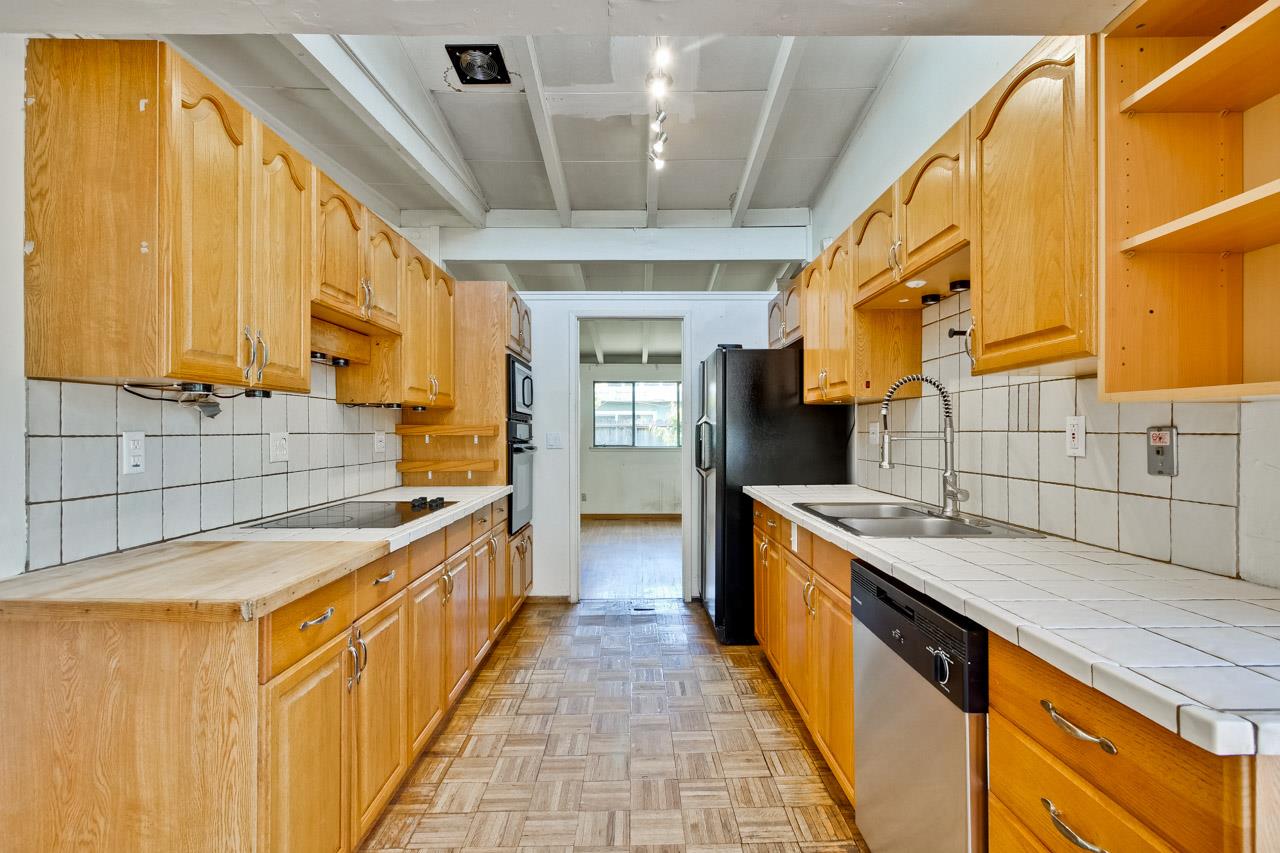 2375 Adele Avenue Mountain View, CA 94043 - Photo 8 of 30