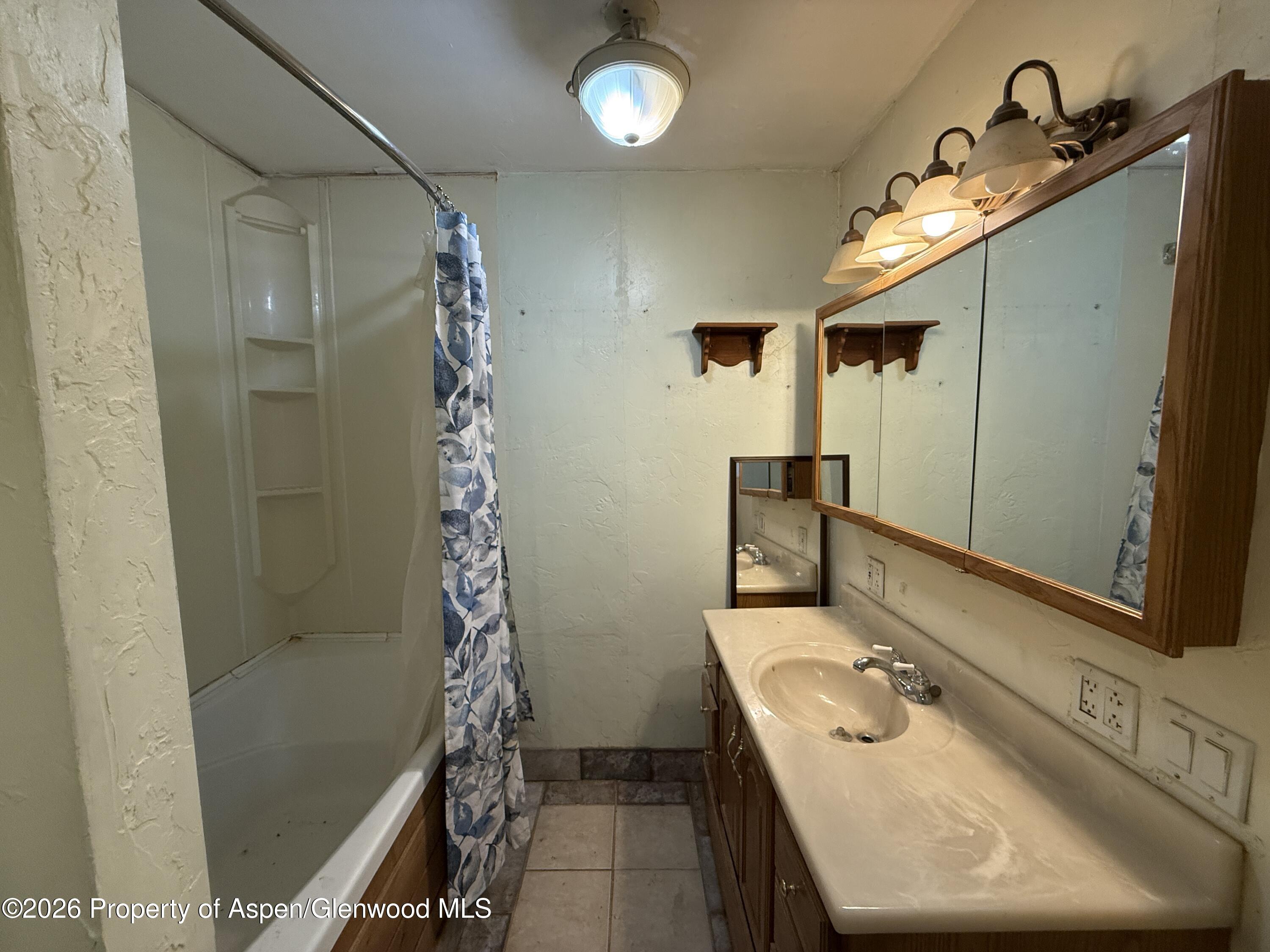675 Pershing Street Craig, CO 81625 - Photo 10 of 14 IMG_0174