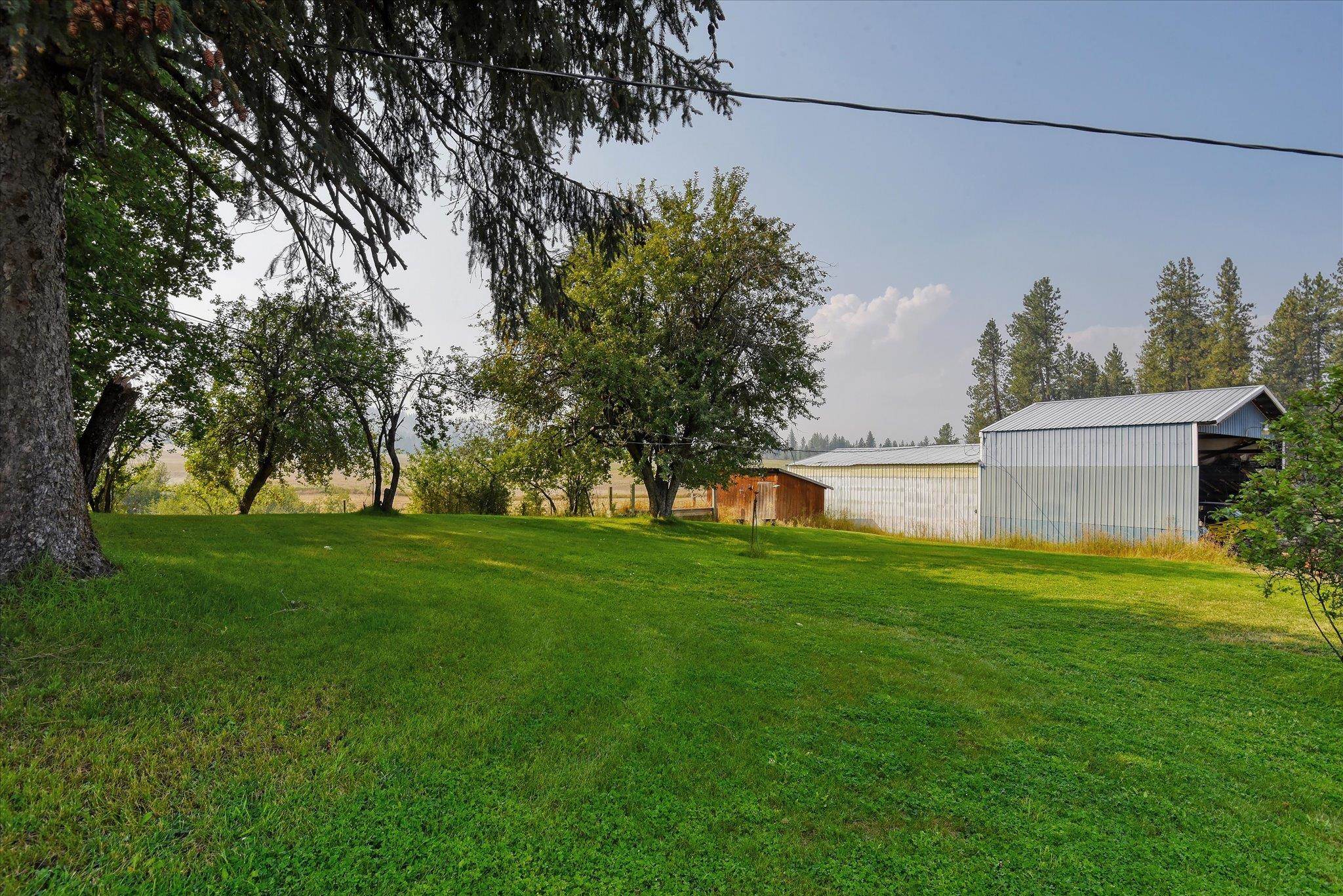 3903 Hesseltine Road Springdale, WA 99173 - Photo 16 of 32