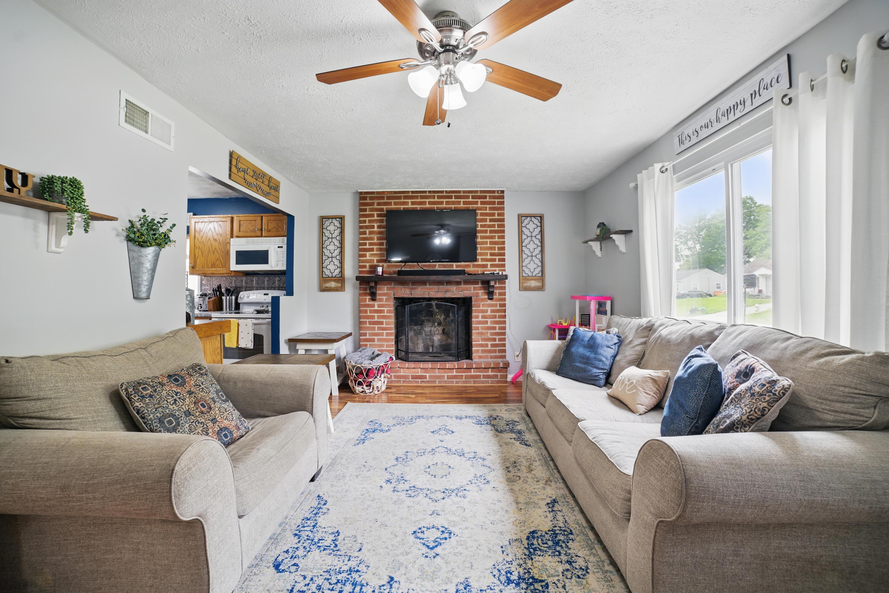 197 Whittier Road Mansfield, OH 44907 - Photo 3 of 25 Photo_003