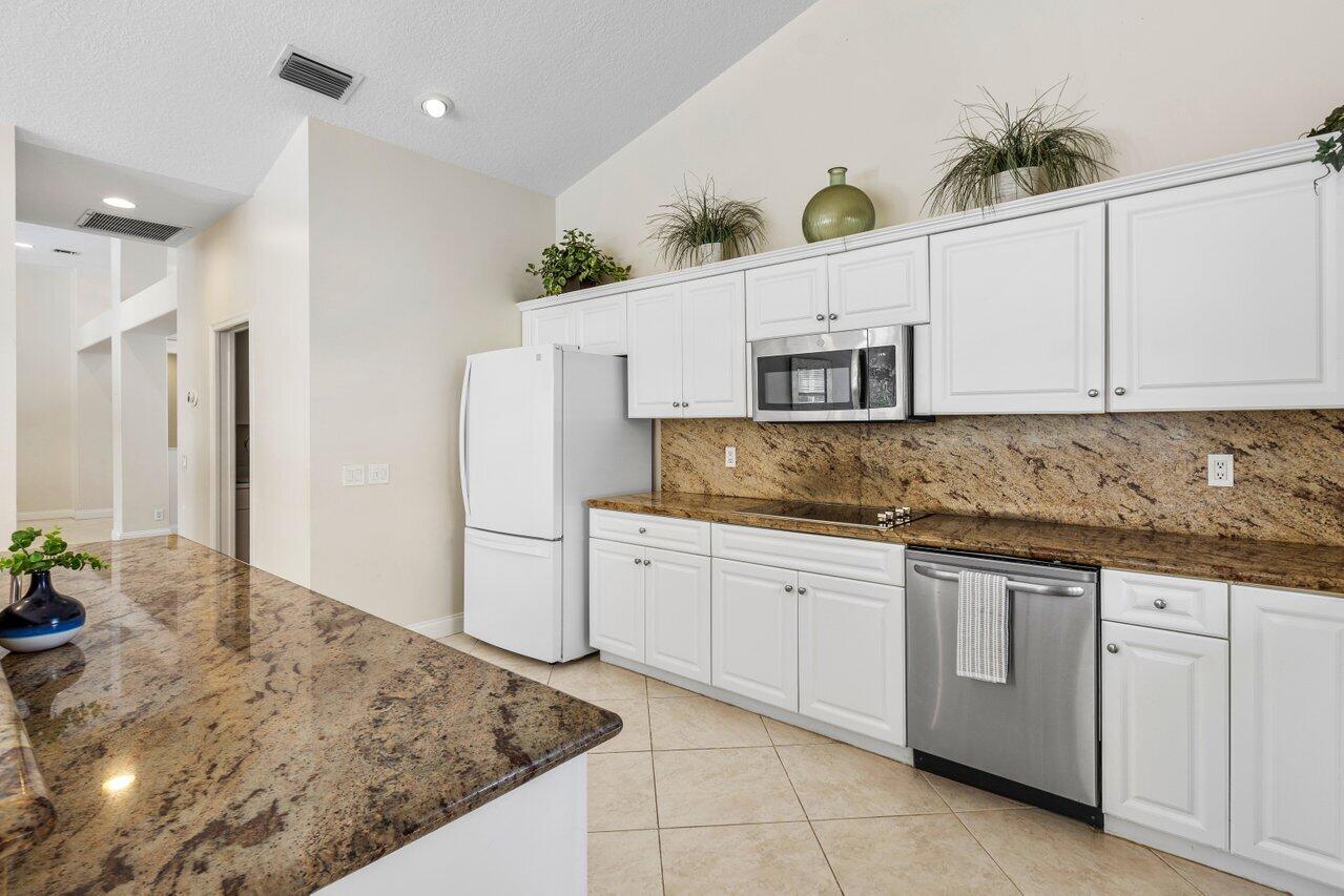 4400 Northwest 28th Way Boca Raton, FL 33434 - Photo 15 of 58 015-4400Northwest28thWay-BocaRaton-FL-33