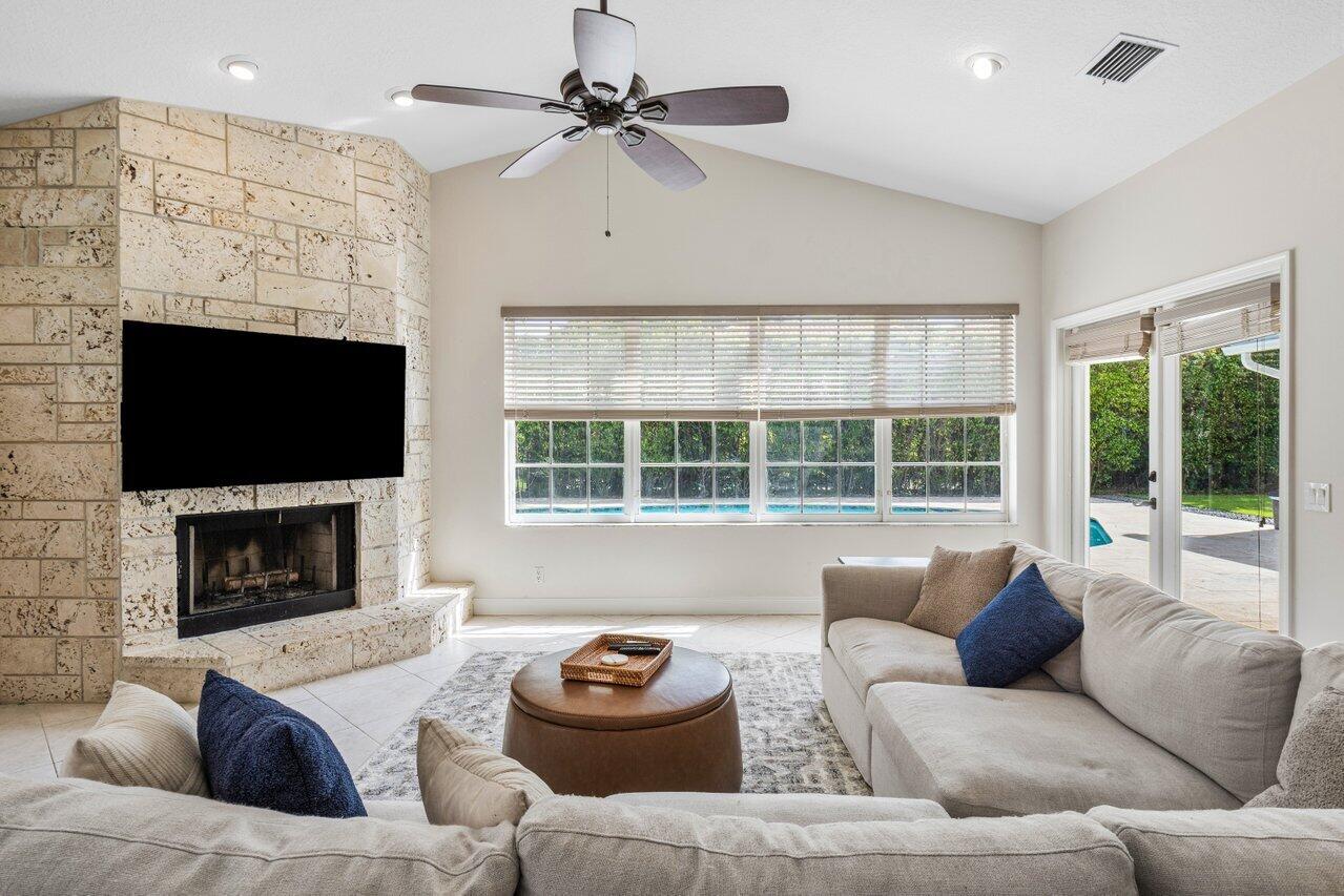 4400 Northwest 28th Way Boca Raton, FL 33434 - Photo 18 of 58 018-4400Northwest28thWay-BocaRaton-FL-33