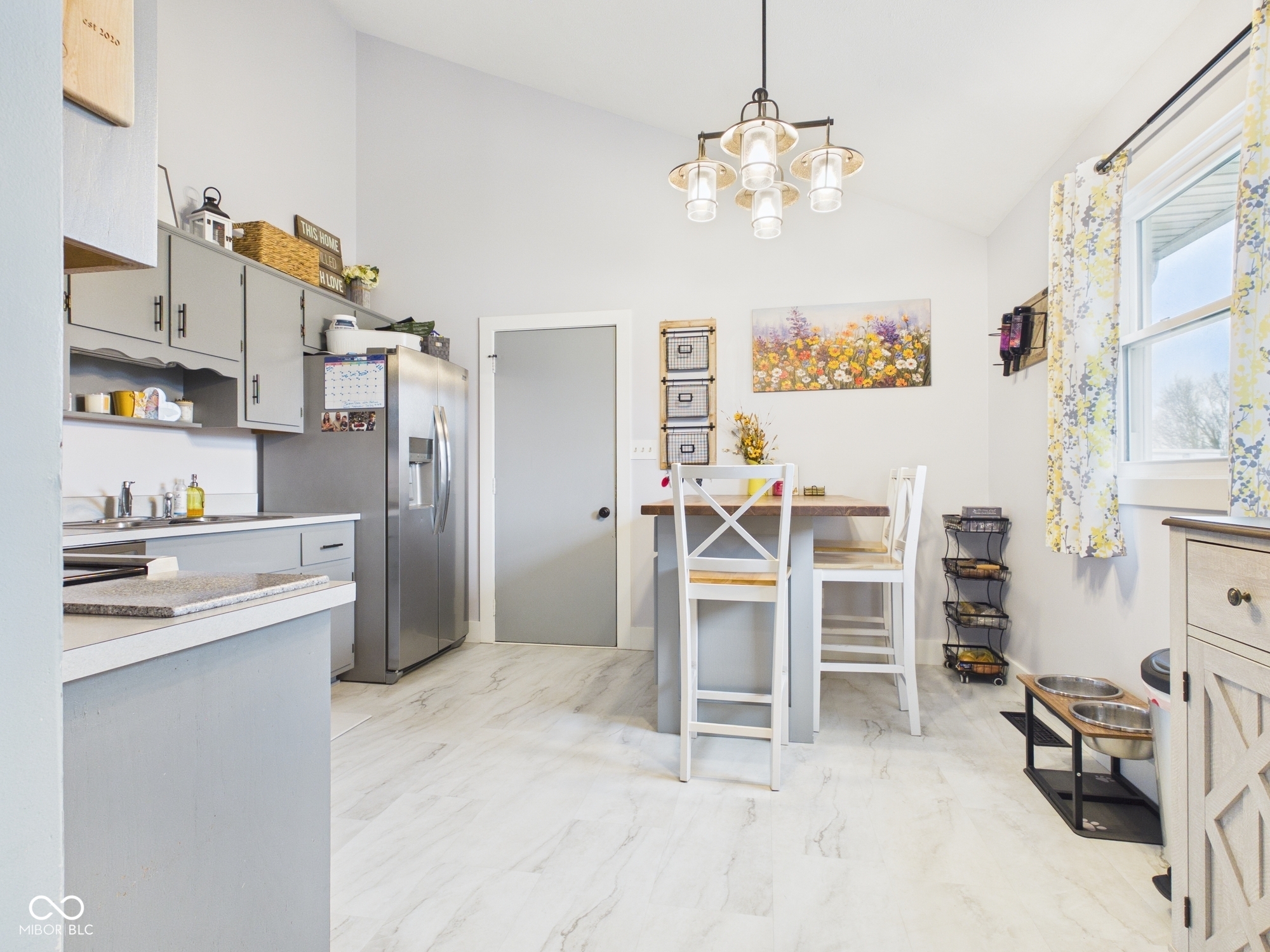 1505 East 42nd Street Anderson, IN 46013 - Photo 8 of 35