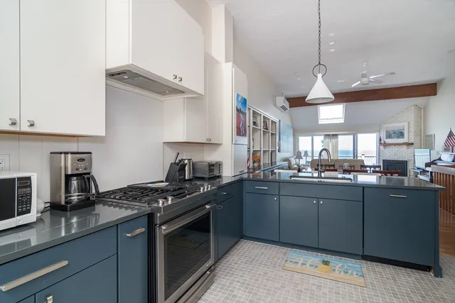 $3,900 | 22 Oceanside Drive, Unit 22, Hull, MA 02045